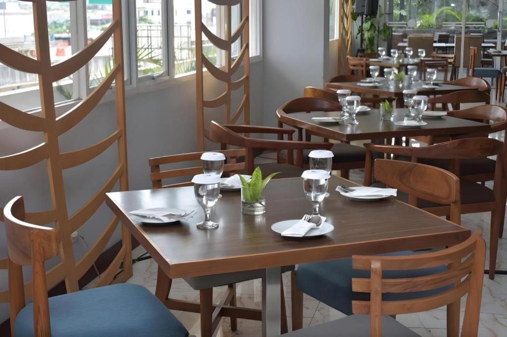 Bogor Valley Hotel Экстерьер фото