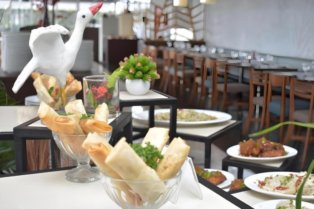 Bogor Valley Hotel Экстерьер фото